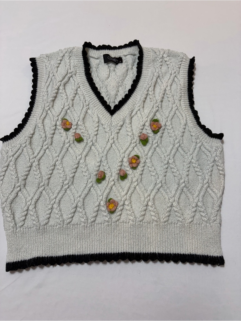 Cider Cable Knit Sweater Vest V-Neck Floral Roses Cottage Grandmacore Small